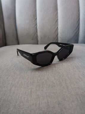 Off-White Black Cat-Eye Logo Sunglasses